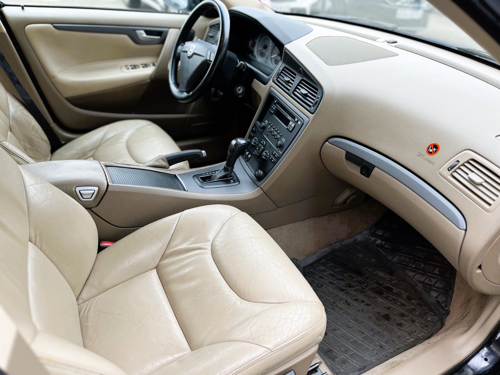 Billede af Volvo S60 2,4 140 Momentum aut.