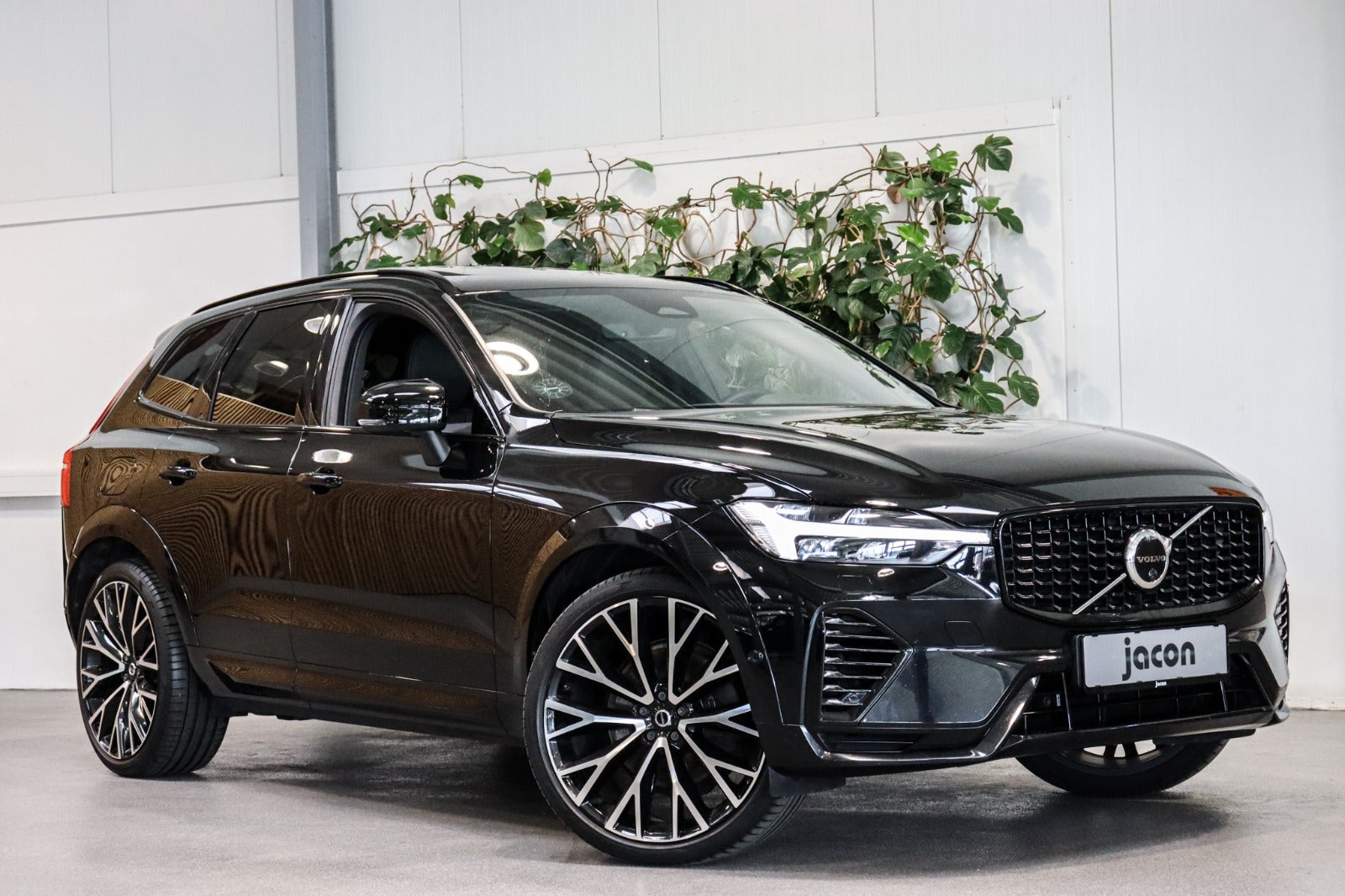 Volvo XC60 T8 ReCharge R-Design aut. AWD