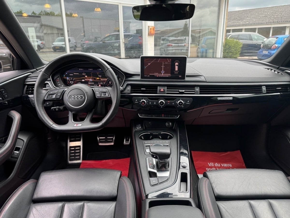 Audi A4 TDi Sport Avant quattro S-tr.