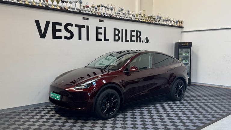 Tesla Model Y RWD