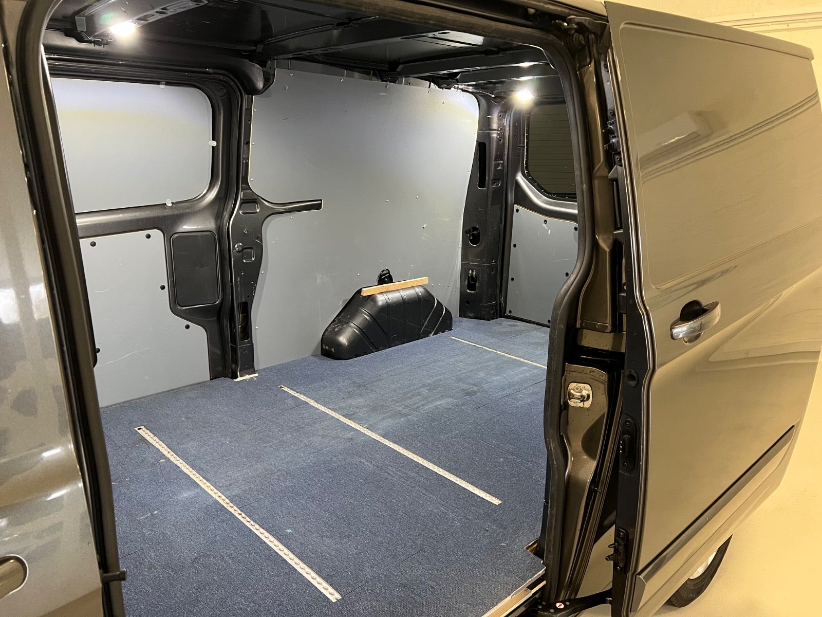 Billede af Ford Transit Custom 320L 2,0 TDCi 170 Limited aut.