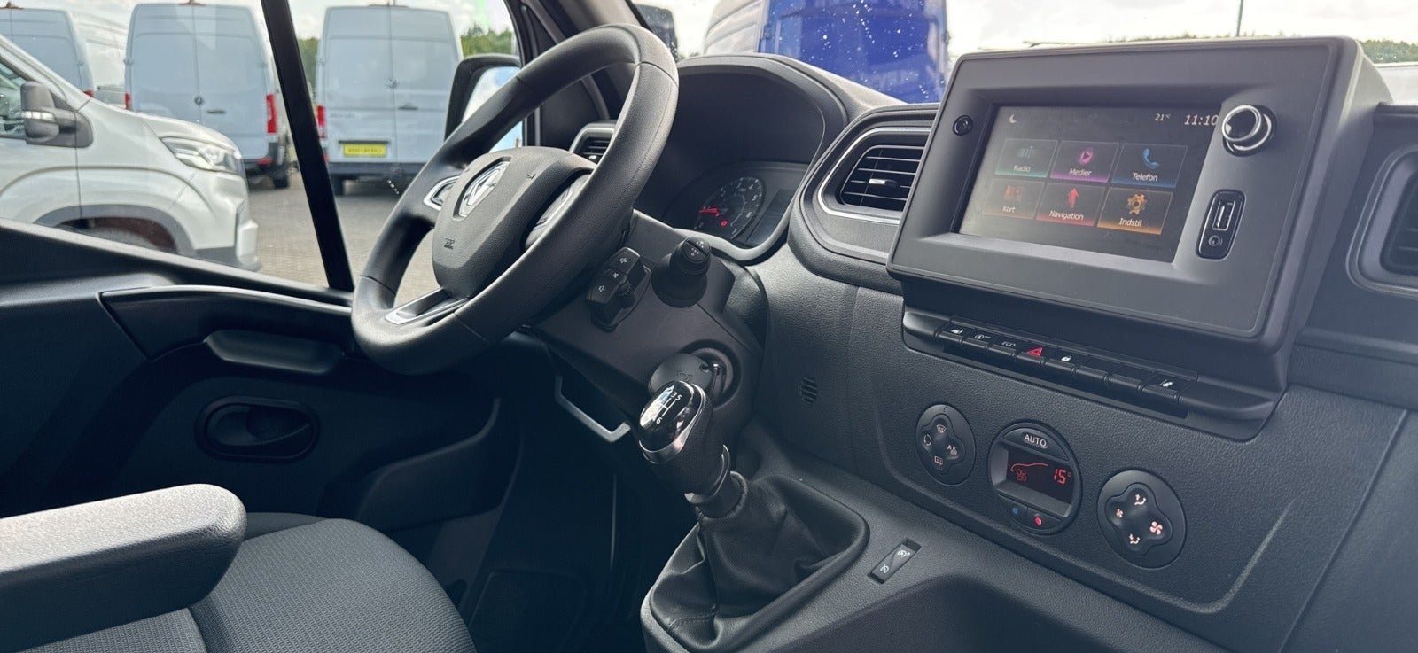 Billede af Renault Master IV T35 2,3 dCi 145 L3H2 Kassevogn RWD