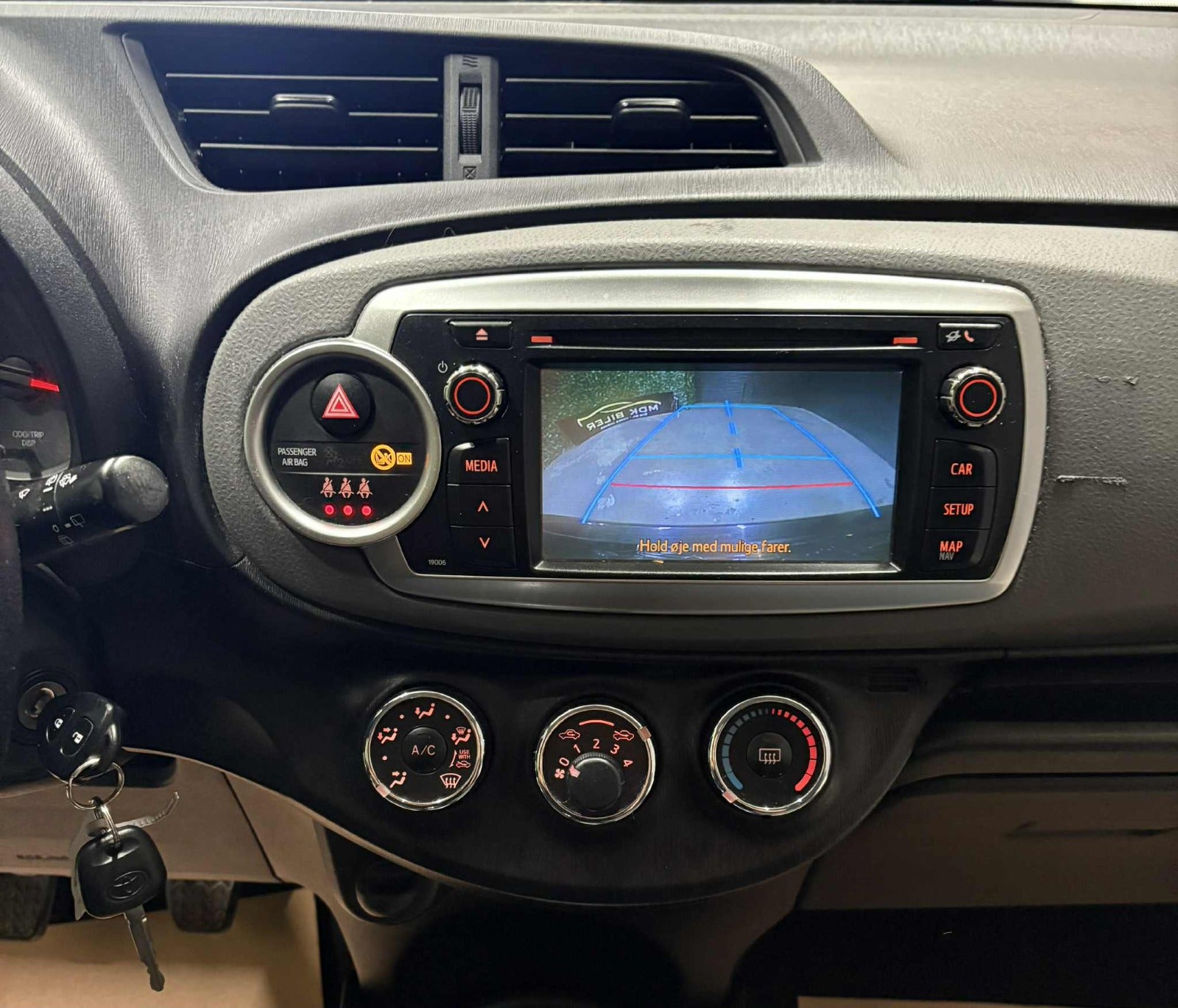 Billede af Toyota Yaris 1,3 VVT-i T1