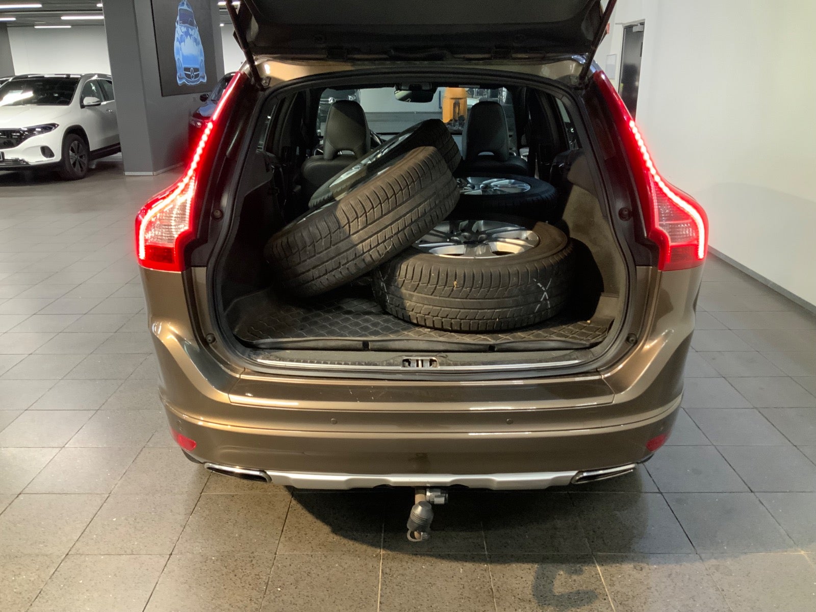 Volvo XC60 (5/8)