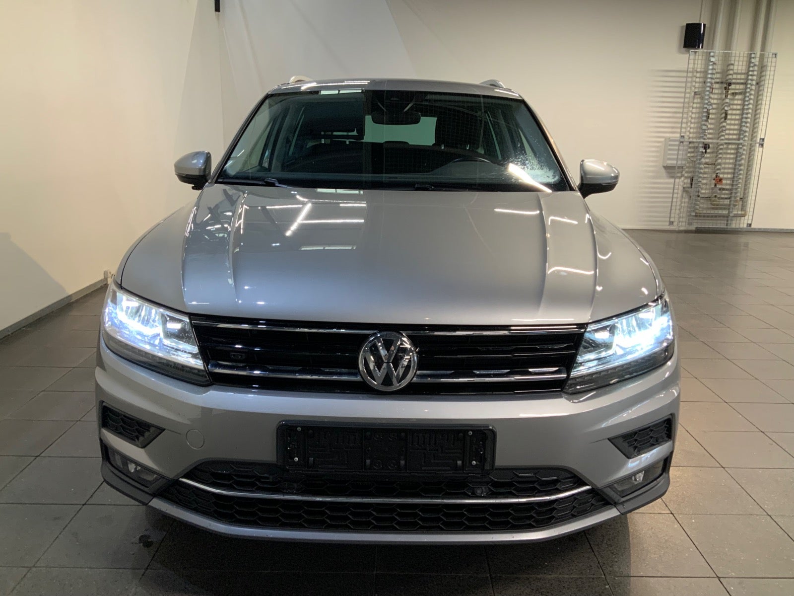 VW Tiguan (2/8)