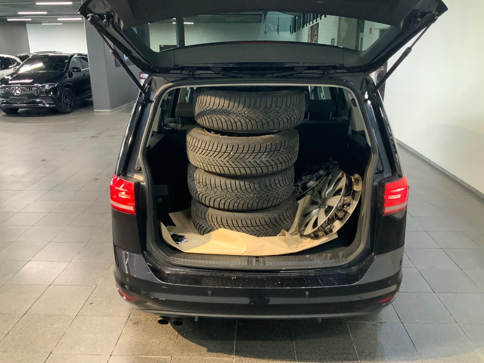 VW Touran (5/8)