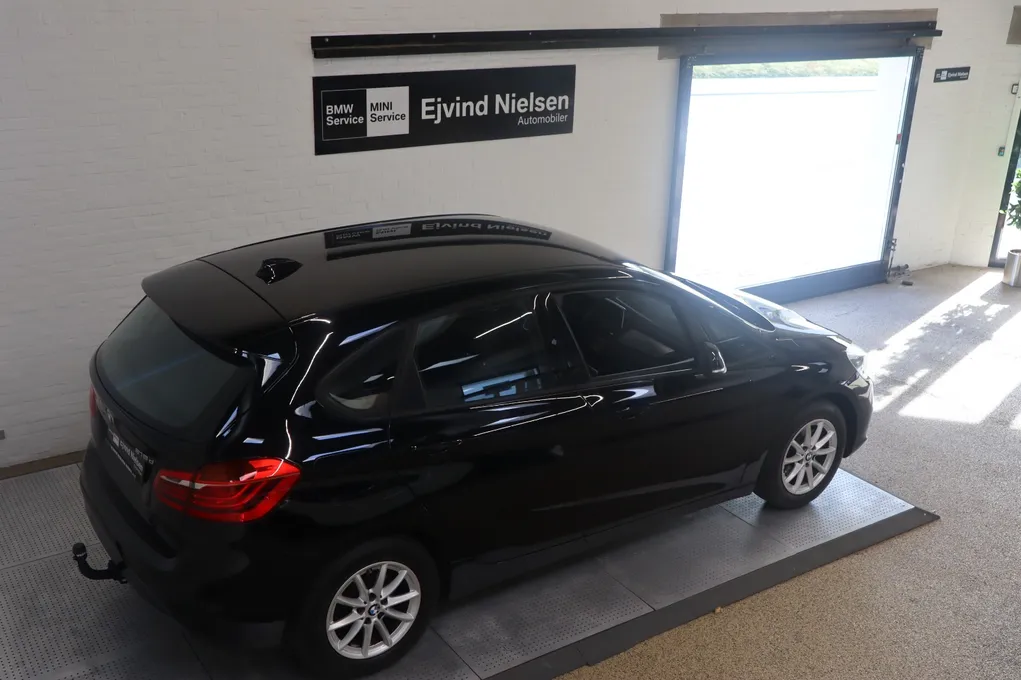 BMW 218d Active Tourer Advantage