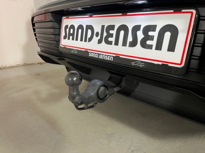 Porsche Macan Turbo Van