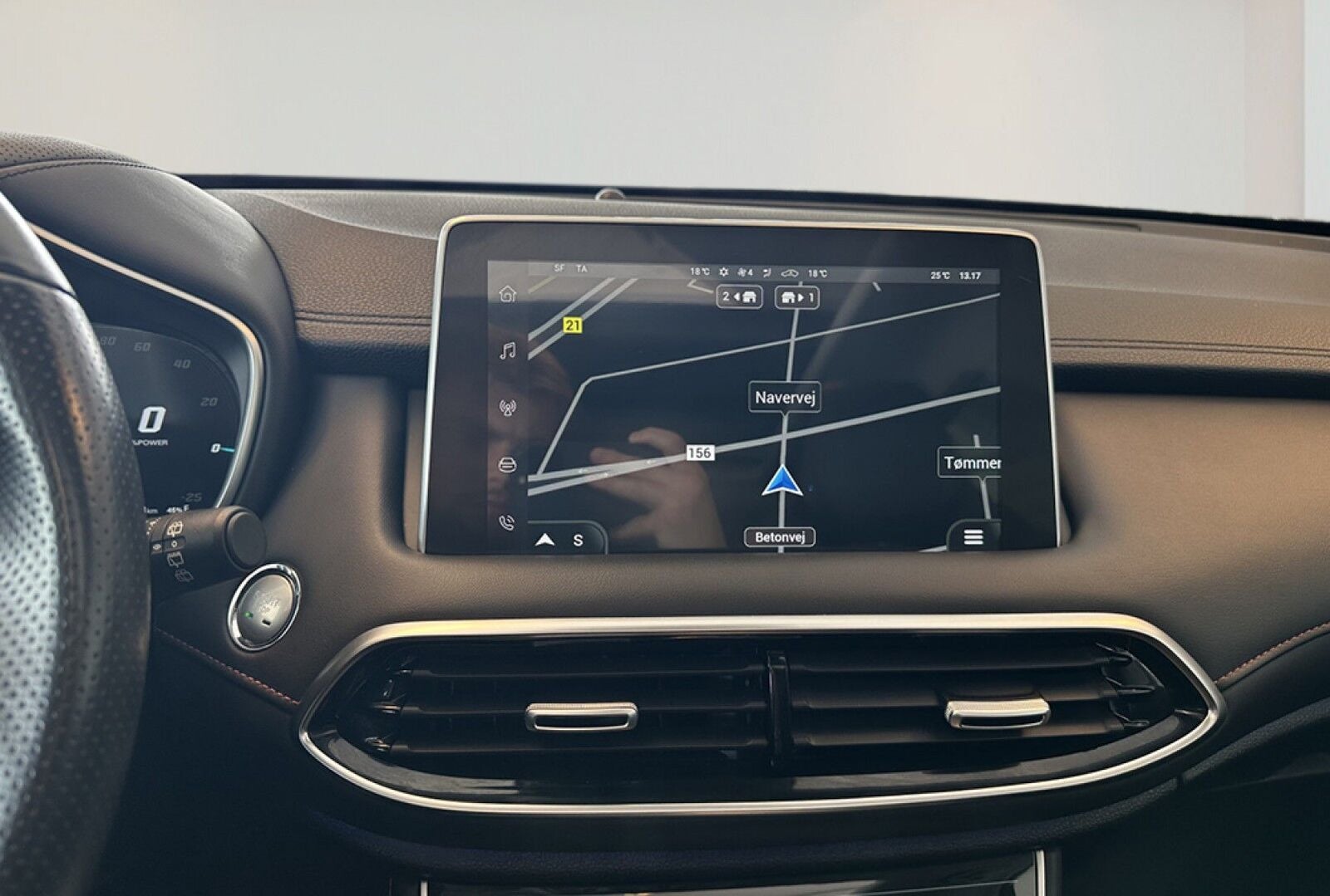 MG EHS PHEV Luxury