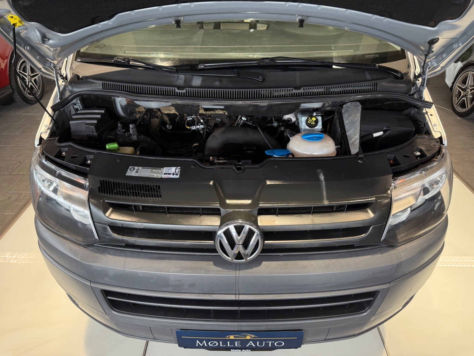 Billede af VW Transporter 2,0 TDi 140 Kassevogn lang