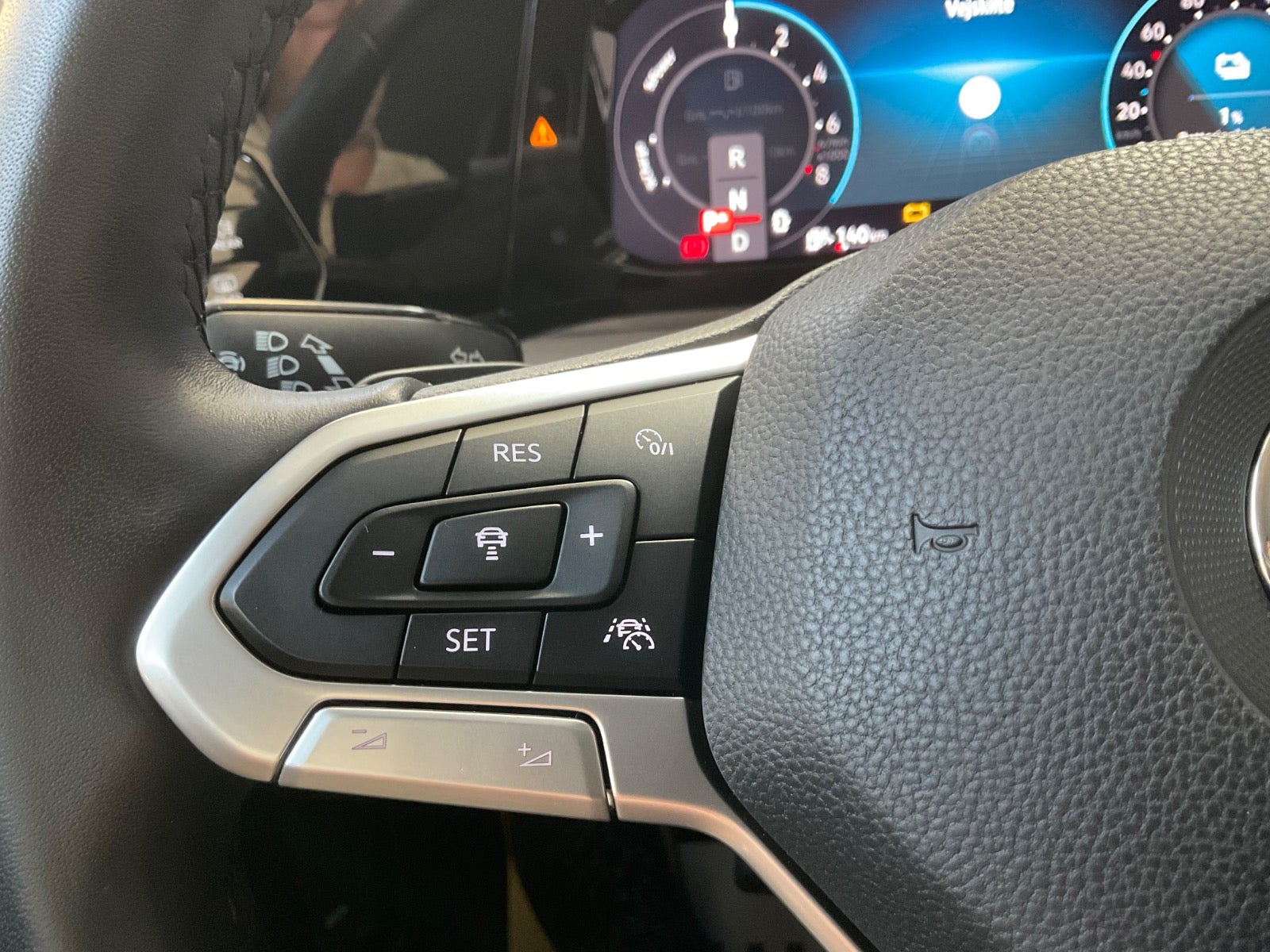 VW Golf VIII 1,4 eHybrid DSG 5d - 12