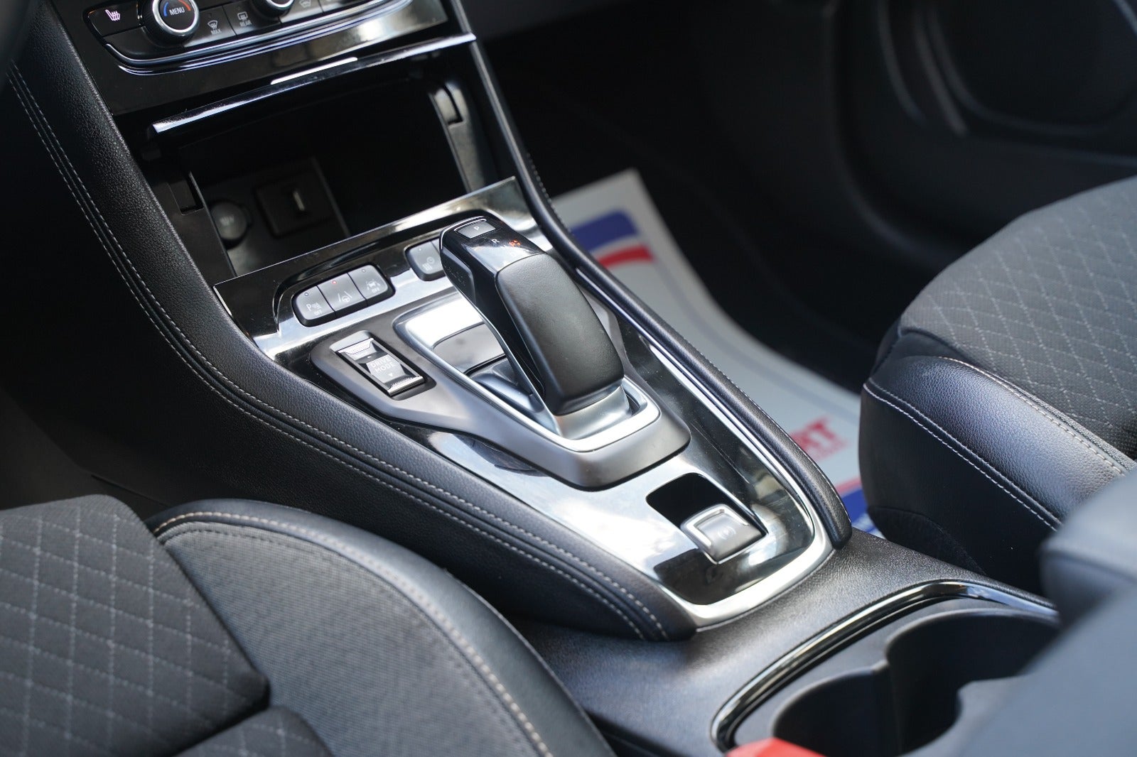Billede af Opel Grandland 1,6 Hybrid Ultimate aut.