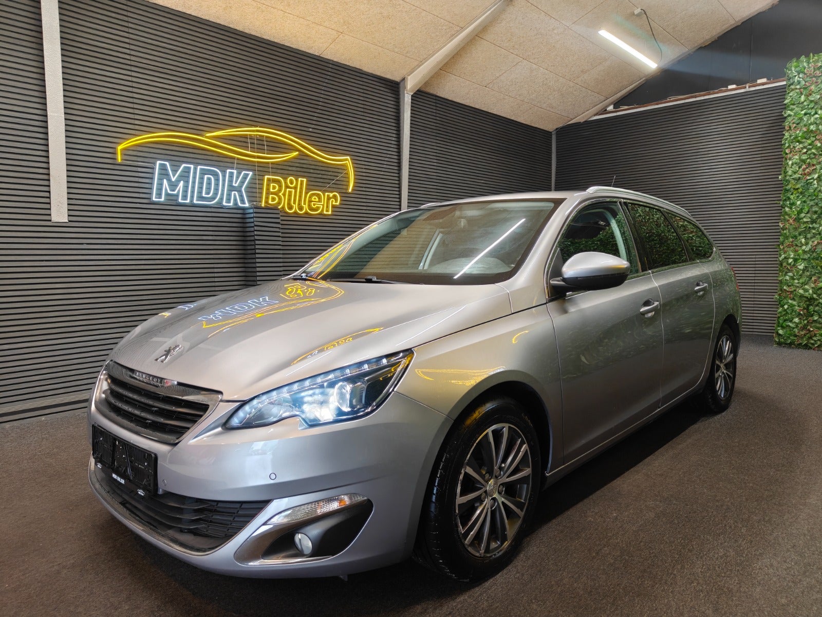 Billede af Peugeot 308 1,6 BlueHDi 120 Allure SE SW