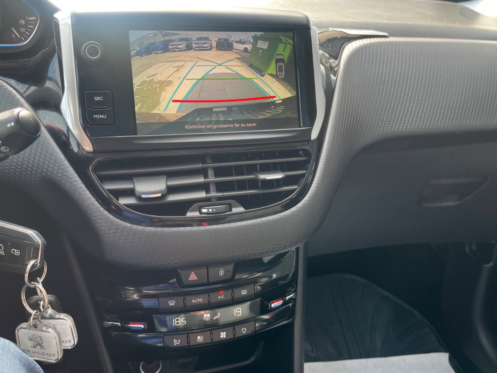 Billede af Peugeot 2008 1,2 PureTech 130 Allure Sky
