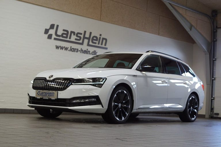 Skoda Superb TSi iV Sportline Combi DSG