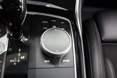 BMW 330e Touring Sport Line aut.