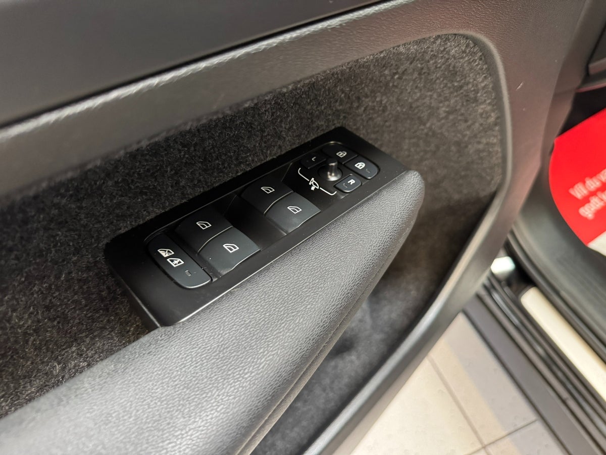 Volvo XC40 P6 ReCharge Plus