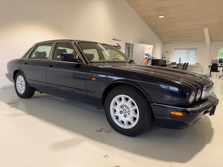 Jaguar XJ8 Sovereign aut.