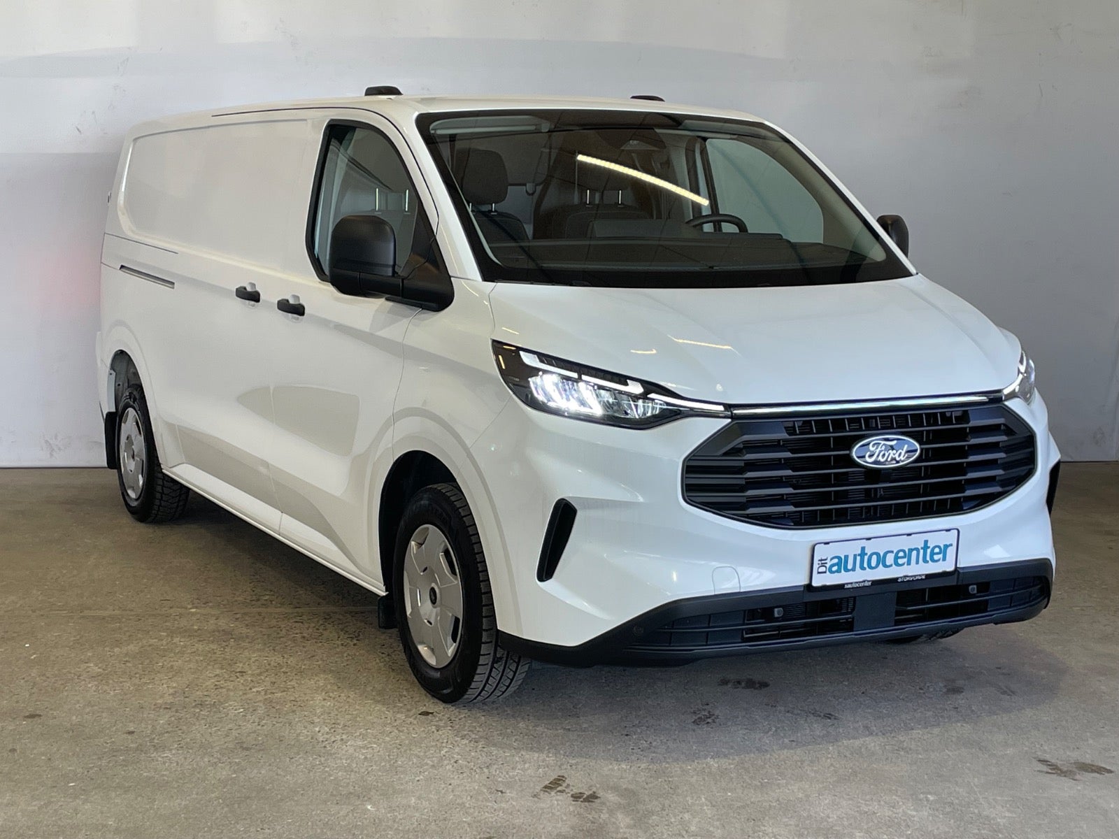 Ford Transit Custom 320L EcoBlue Trend
