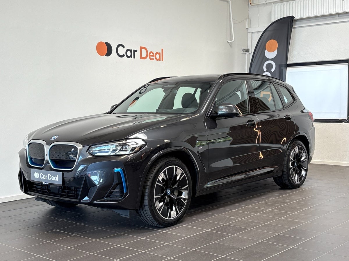 BMW iX3 billede