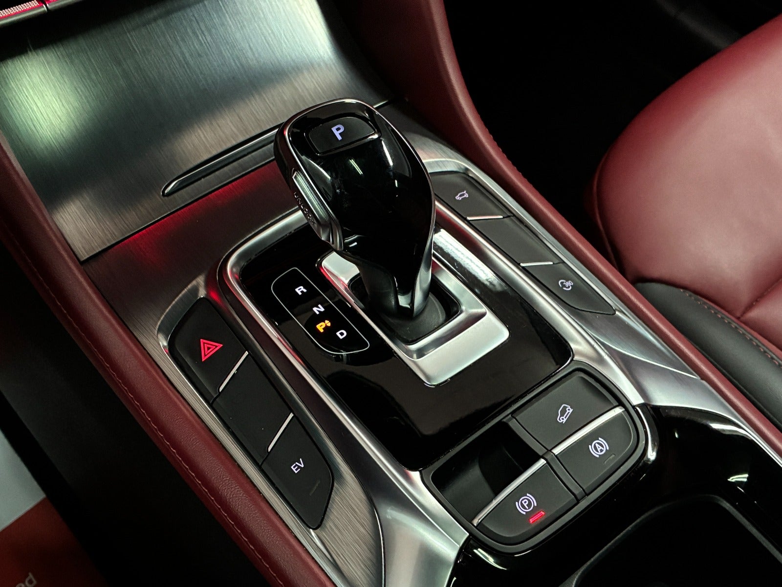 Billede af MG EHS 1,5 PHEV Luxury