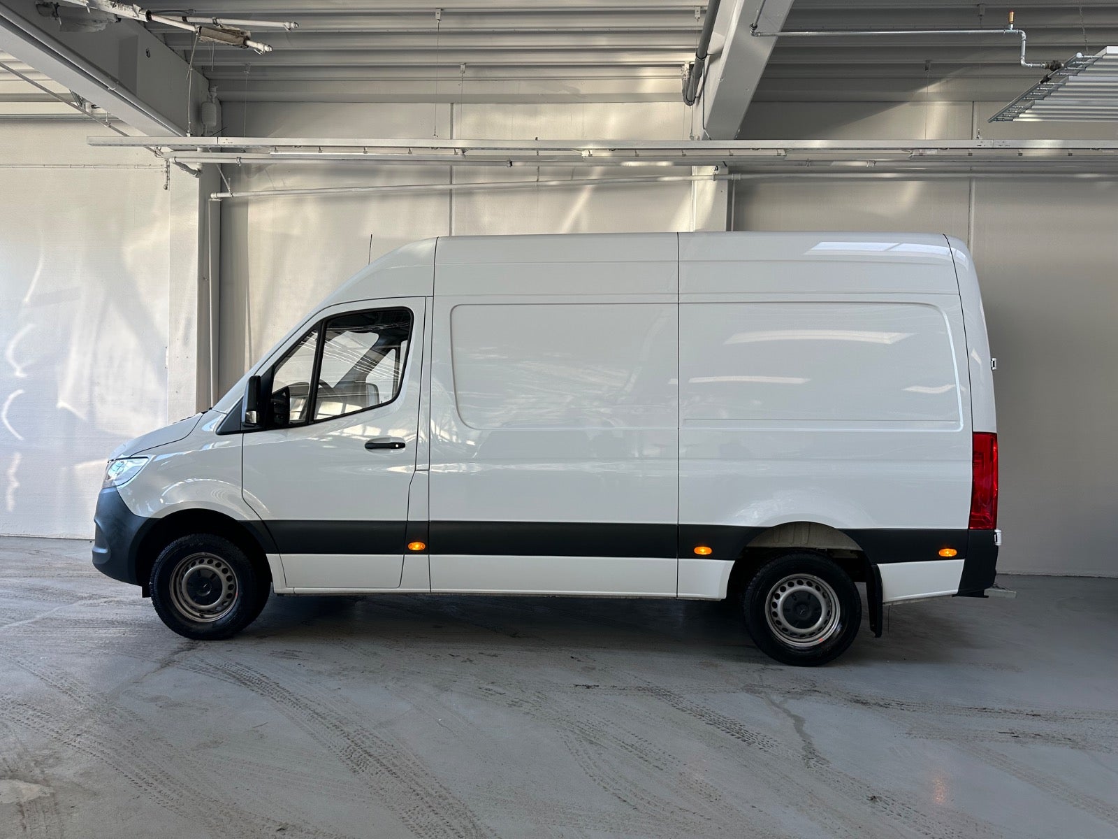 Billede af Mercedes Sprinter 317 2,0 CDi A2 Kassevogn aut. RWD