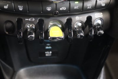 MINI Cooper SE Camden Edition