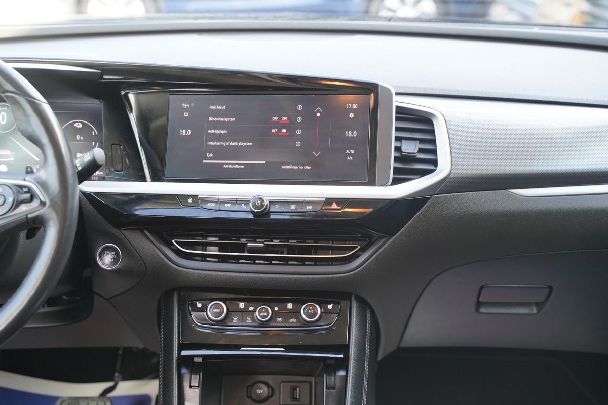 Billede af Opel Grandland 1,6 Hybrid Ultimate aut.