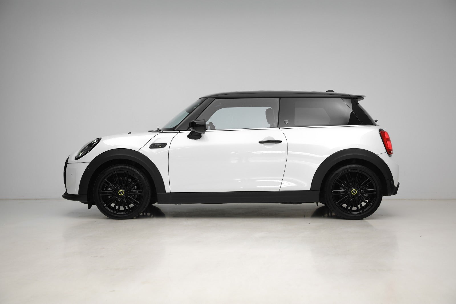 MINI Cooper SE Classic Trim