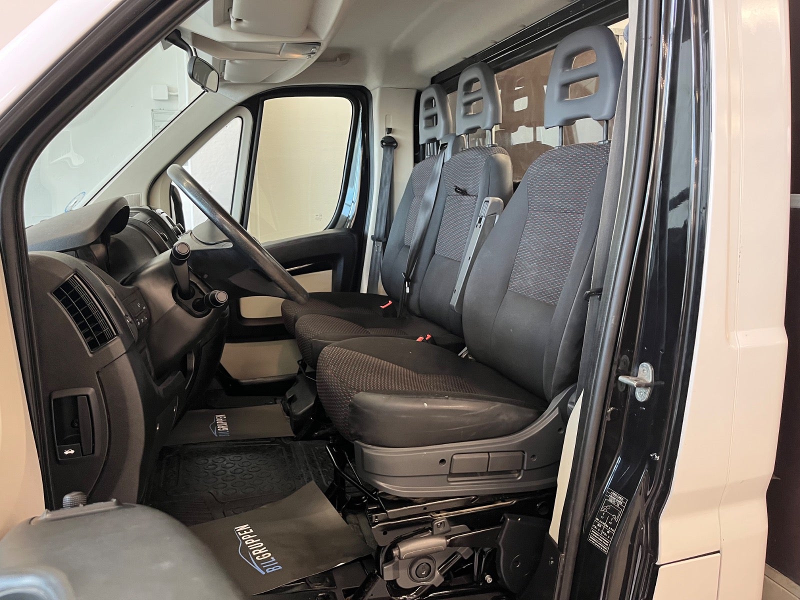 Billede af Peugeot Boxer 335 2,2 HDi 130 Ladvogn L3