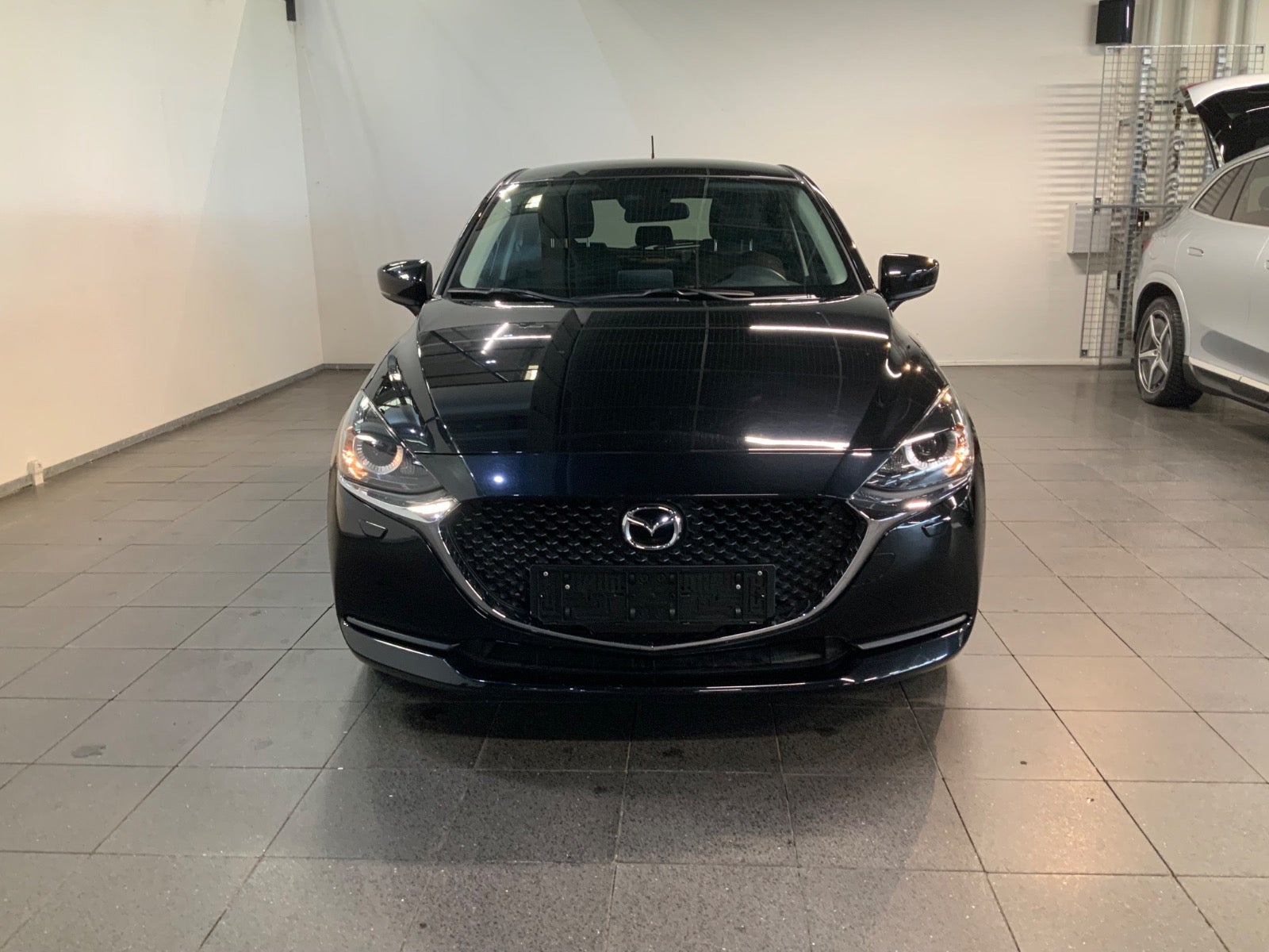 Mazda 2 (2/8)