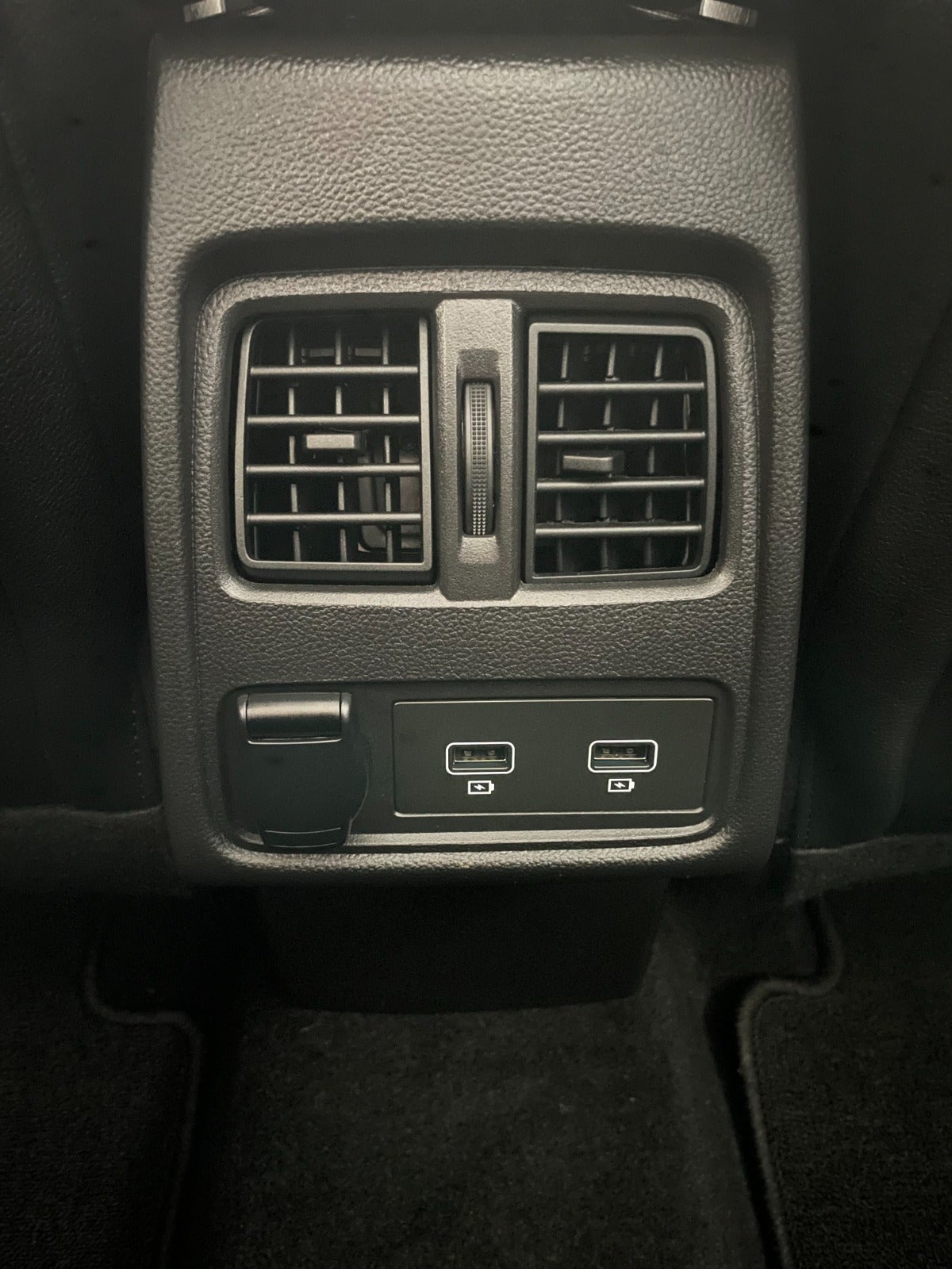 Billede af Renault Captur 1,6 E-Tech Intens