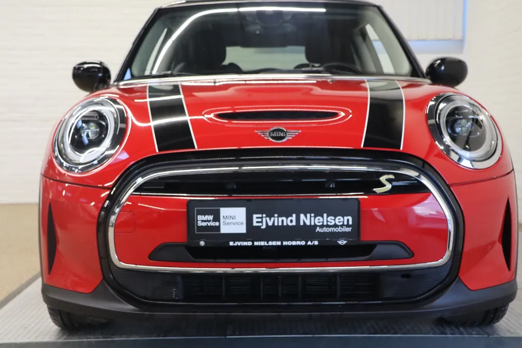 MINI Cooper SE Camden Edition