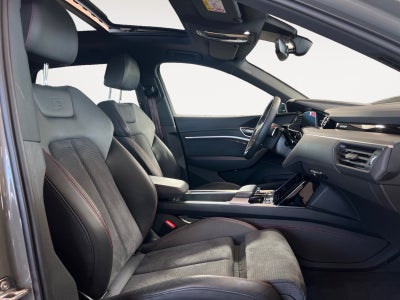 Audi Q8 e-tron S-line quattro