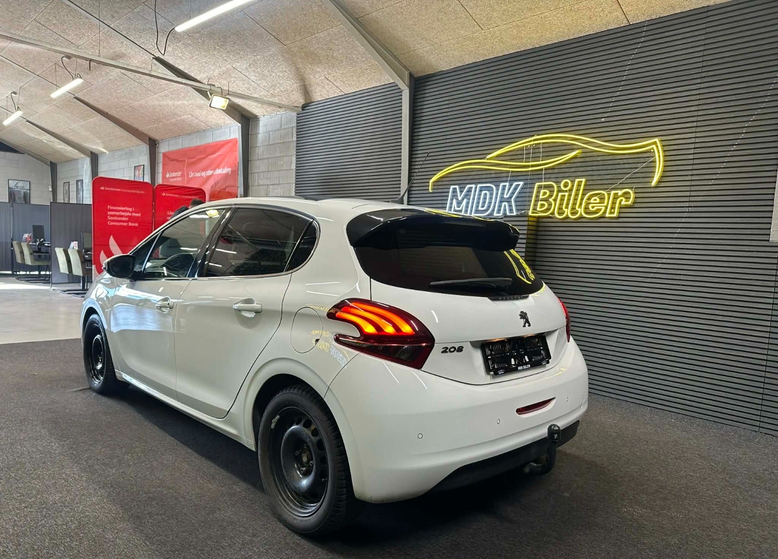 Billede af Peugeot 208 1,5 BlueHDi 100 Prestige Sky