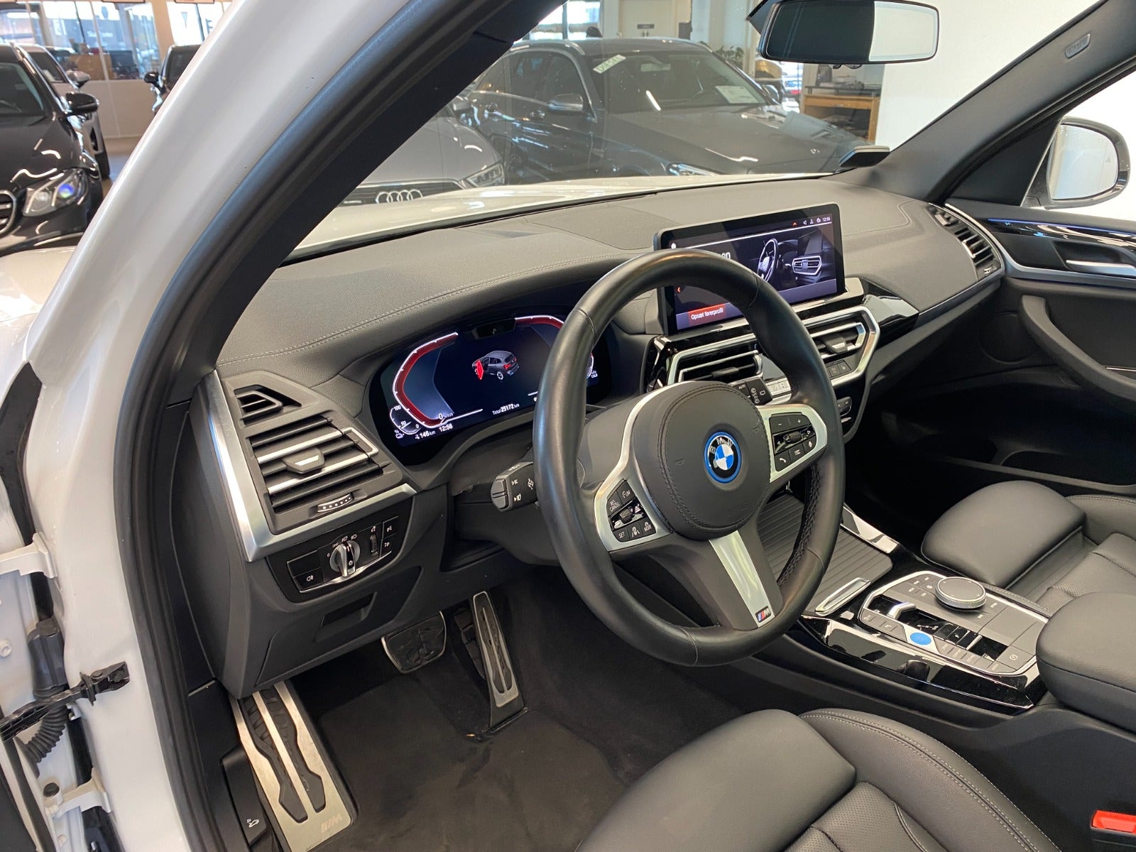 Billede af BMW iX3  Charged M-Sport