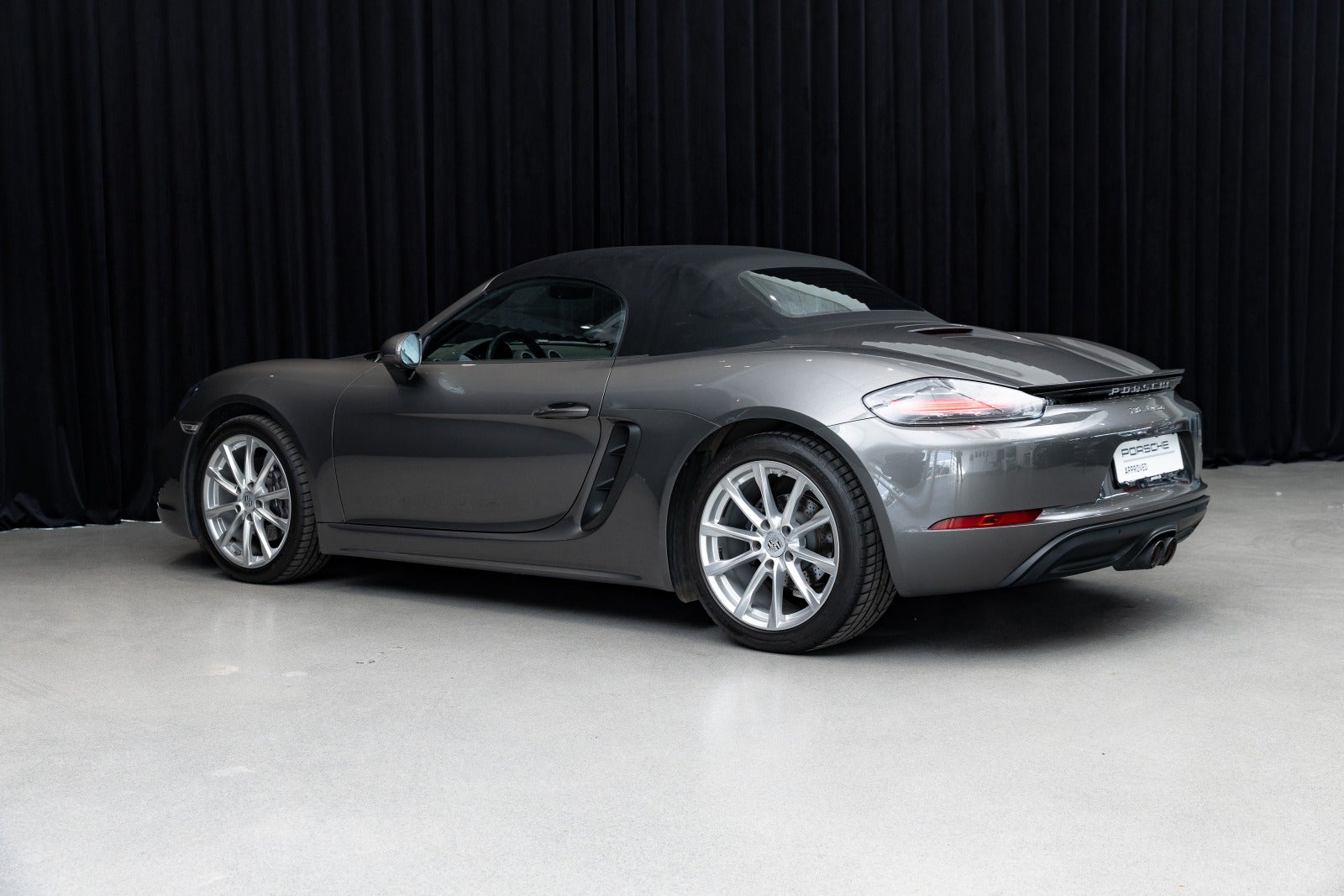 Gallery image 8 of 16