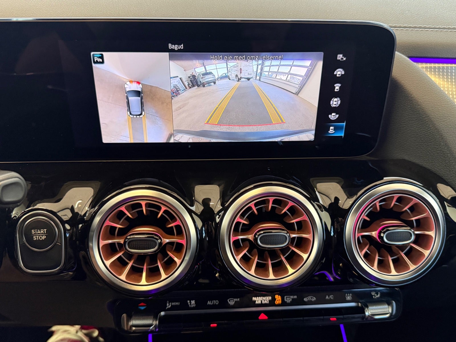 Mercedes EQA250 Electric Art