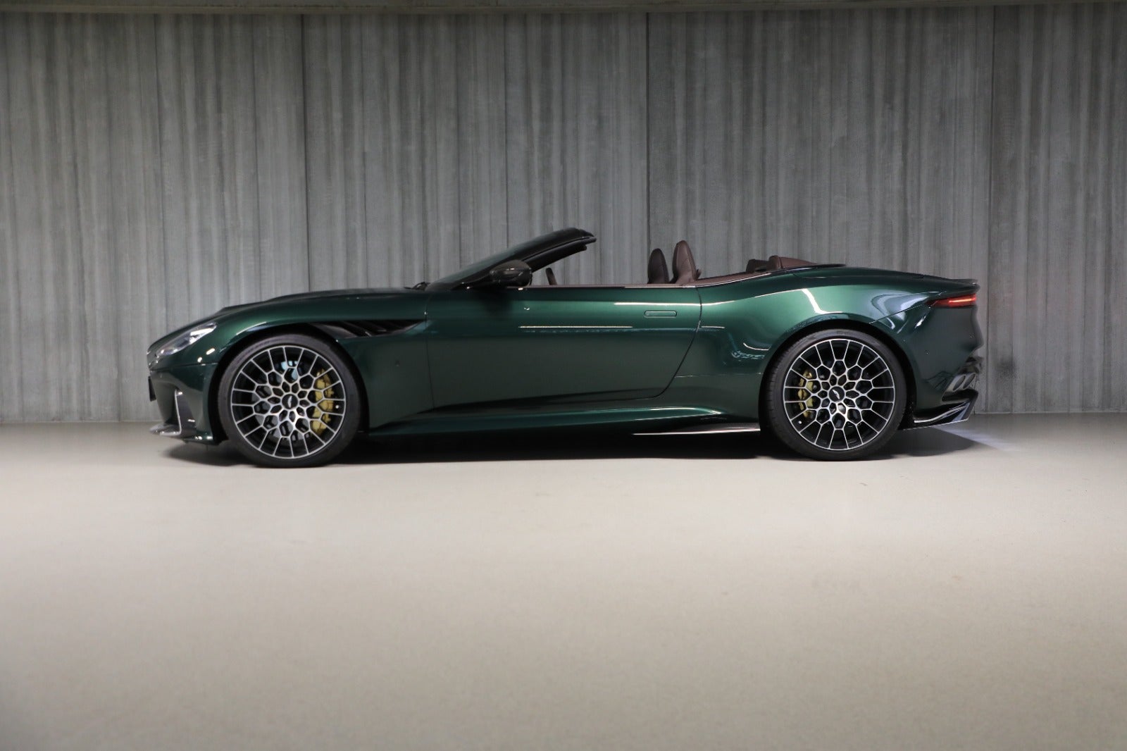 Aston Martin DBS 5,2 770 Ultimate aut.