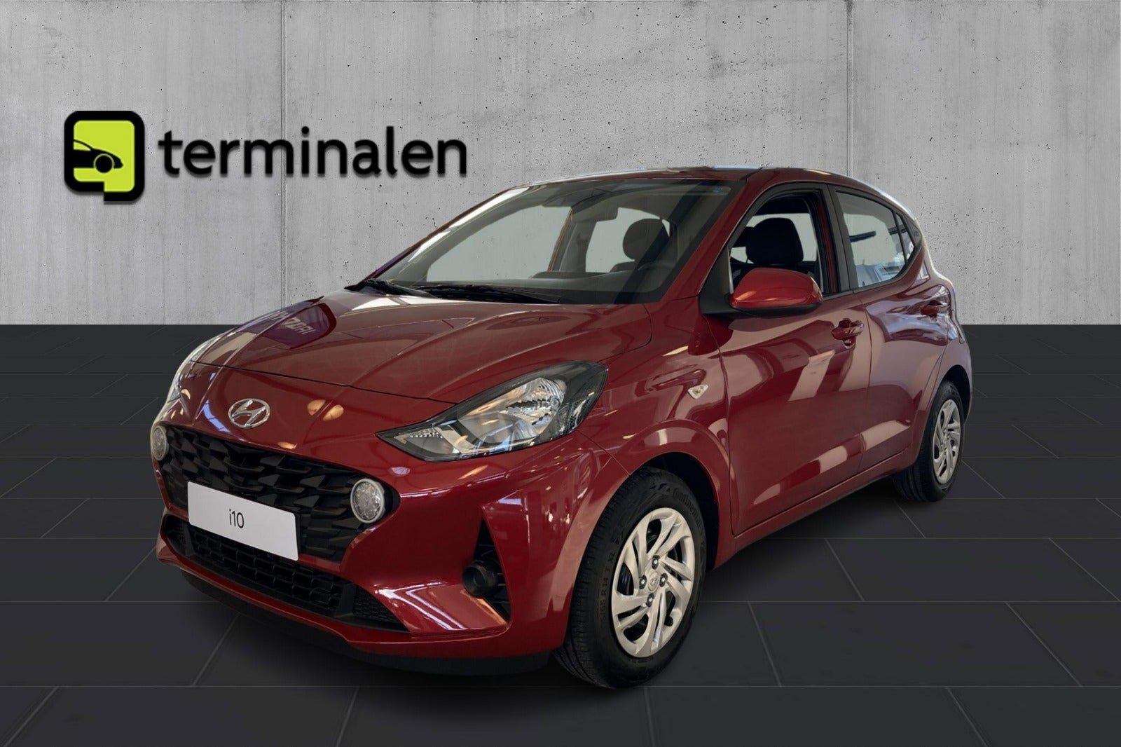 Hyundai i10 MPi Essential Hyundai i10 MPi Essential