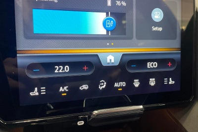 Ford Explorer Premium Extended Range