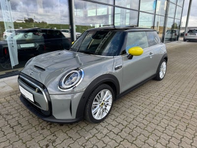 MINI Cooper SE  Yours Trim El aut. Automatgear modelår 2021 km 38000 Gråmetal ABS airbag centrallås 