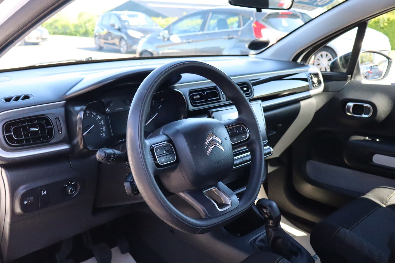 Billede af Citroën C3 1,2 PureTech 83 Shine Sport