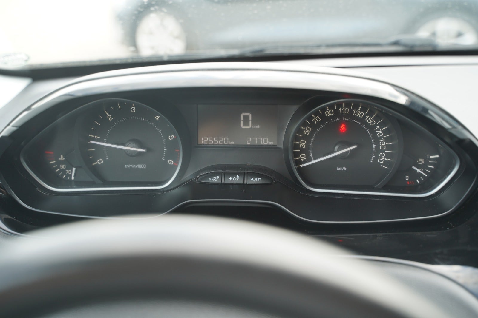 Billede af Peugeot 208 1,5 BlueHDi 100 Envy