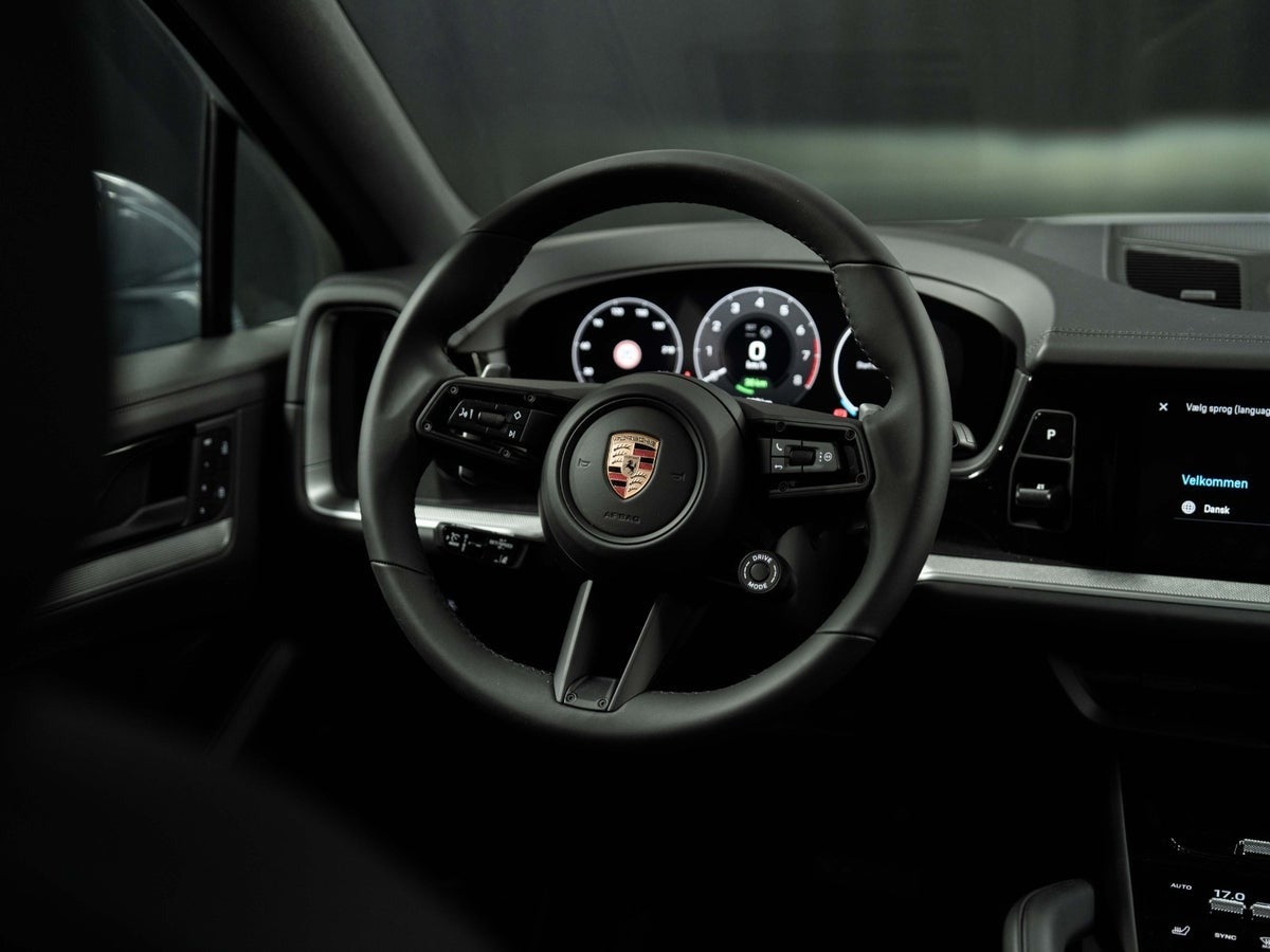 Gallery image 12 of 18