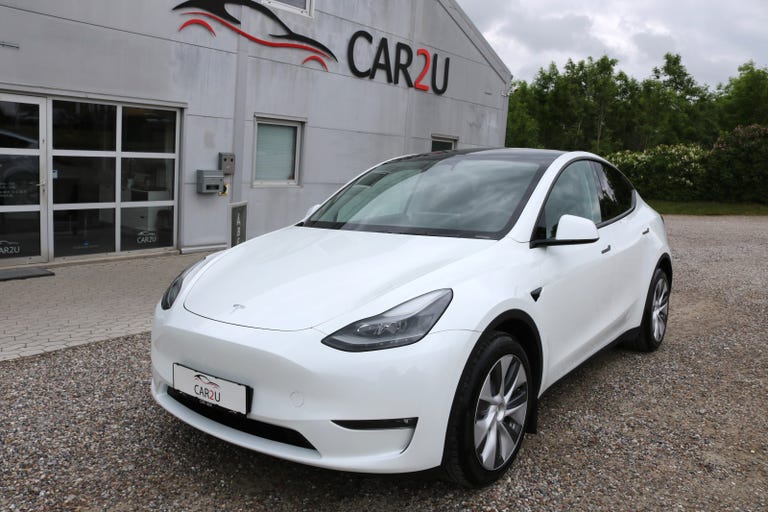 Tesla Model Y Long Range AWD