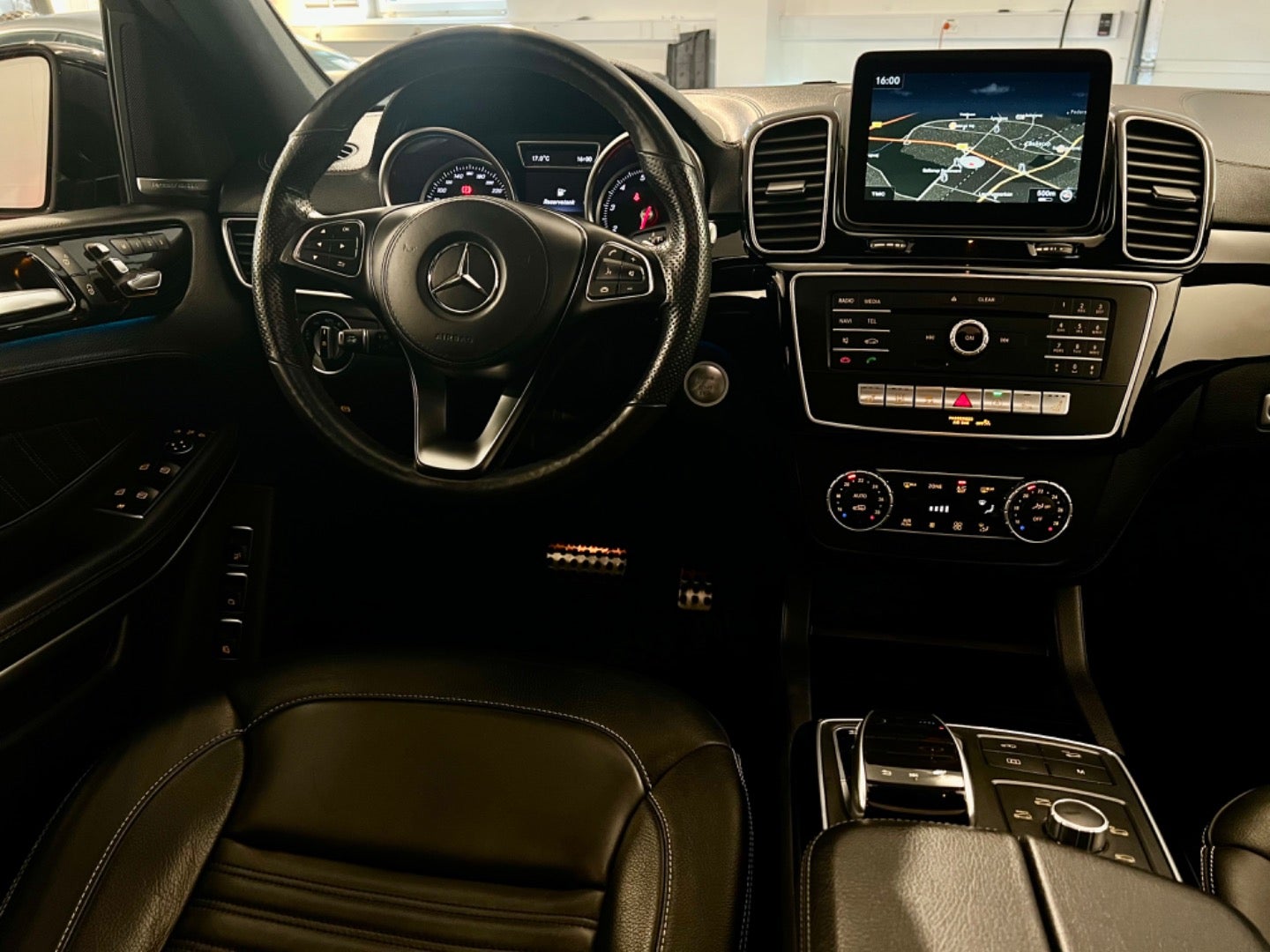 Mercedes – GLS500