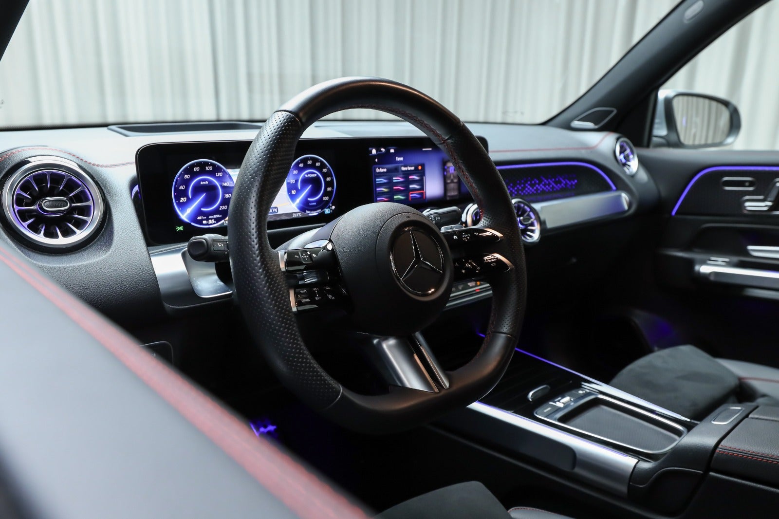 Mercedes-Benz EQB 250+