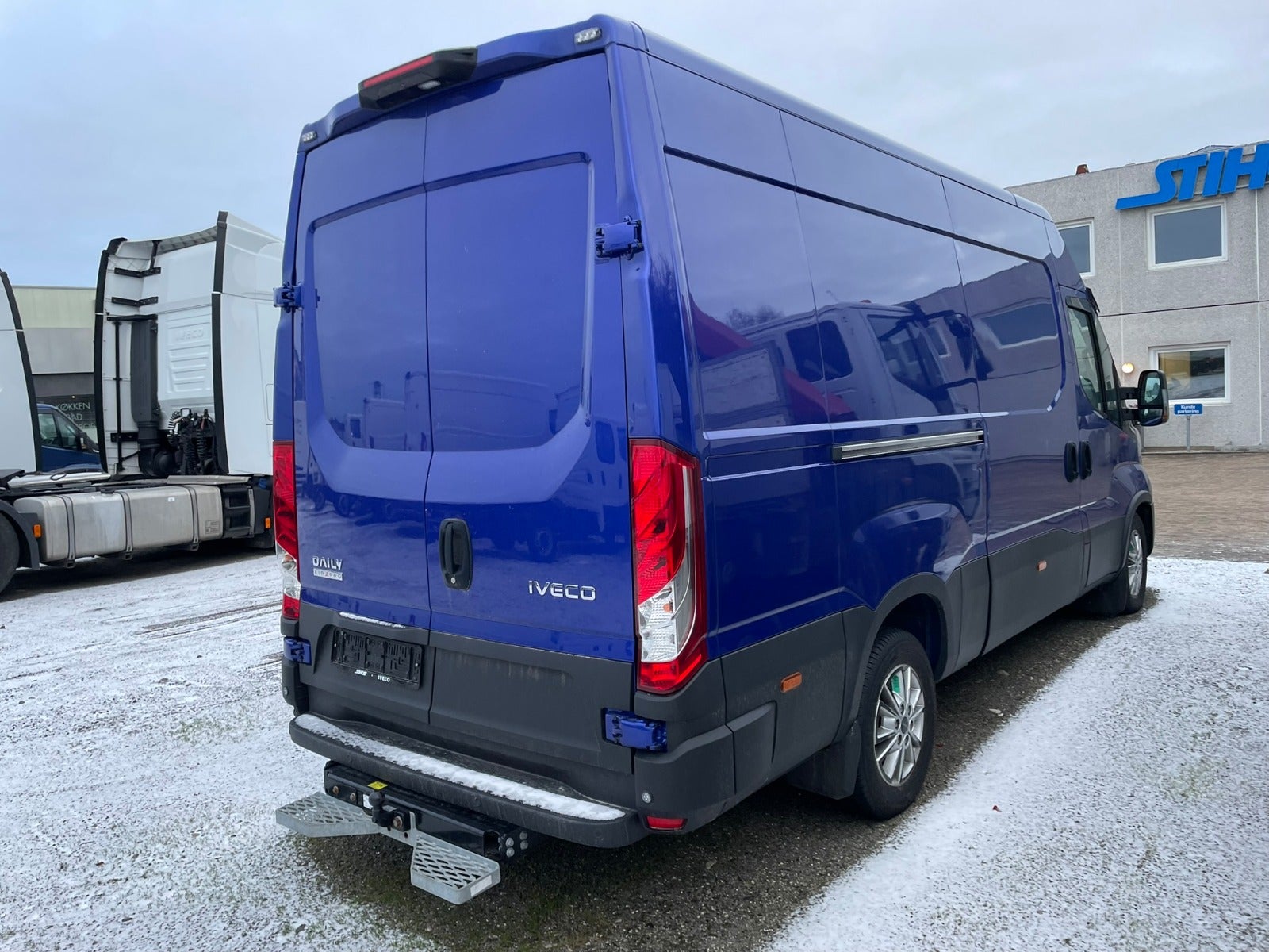 Billede af Iveco Daily 3,0 35S21 12m³ Van AG8