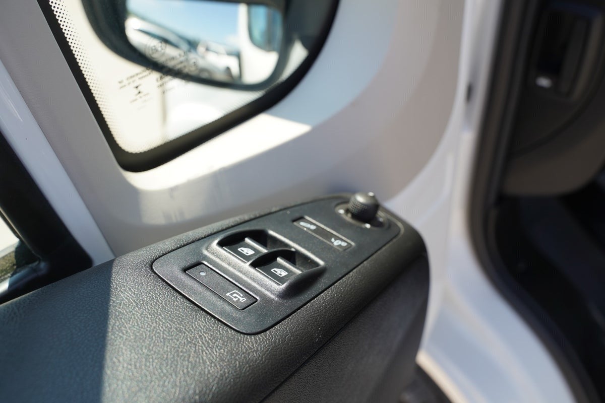 Billede af Peugeot Boxer 335 2,2 BlueHDi 140 L3H2 Premium